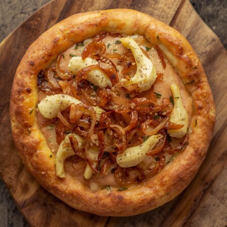 Pizza Calzone Carciofi e Cipolla